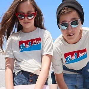 Old Navy (Popsugar X Old Navy) Graphic Drop-Tail Gender-Neutral Tee Sz M/8